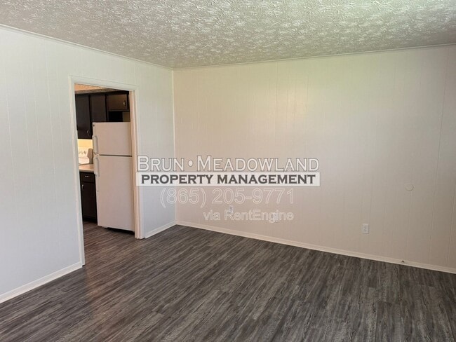 Building Photo - 1930 Lovell Rd