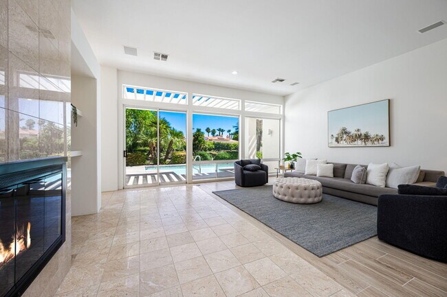 Building Photo - 75070 Muirfield Ct