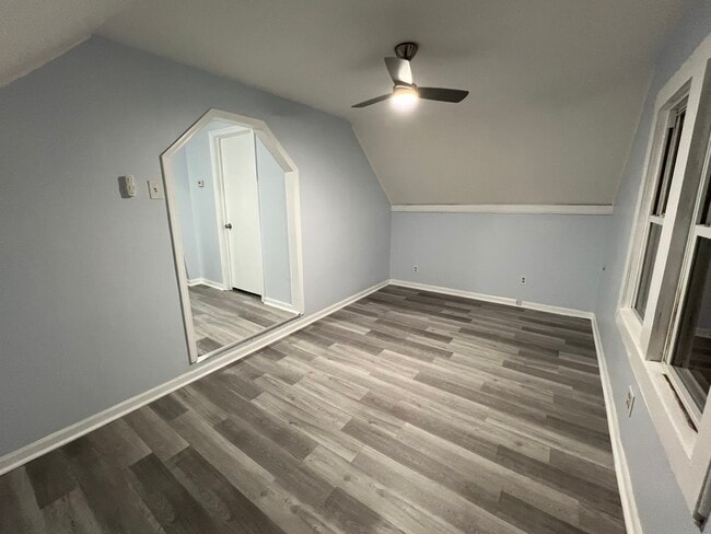 Building Photo - 3002 Green St