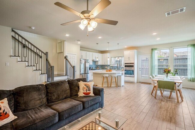 Building Photo - 3226 Longleaf Meadows Dr