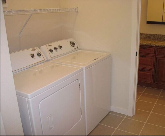Building Photo - 5702 Bass Dr