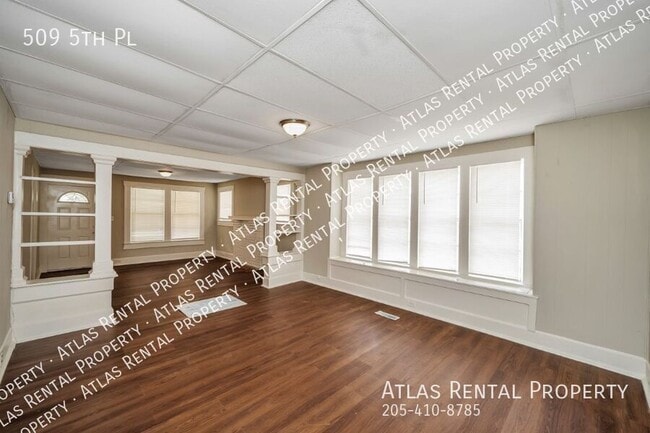 Building Photo - 509 5th St