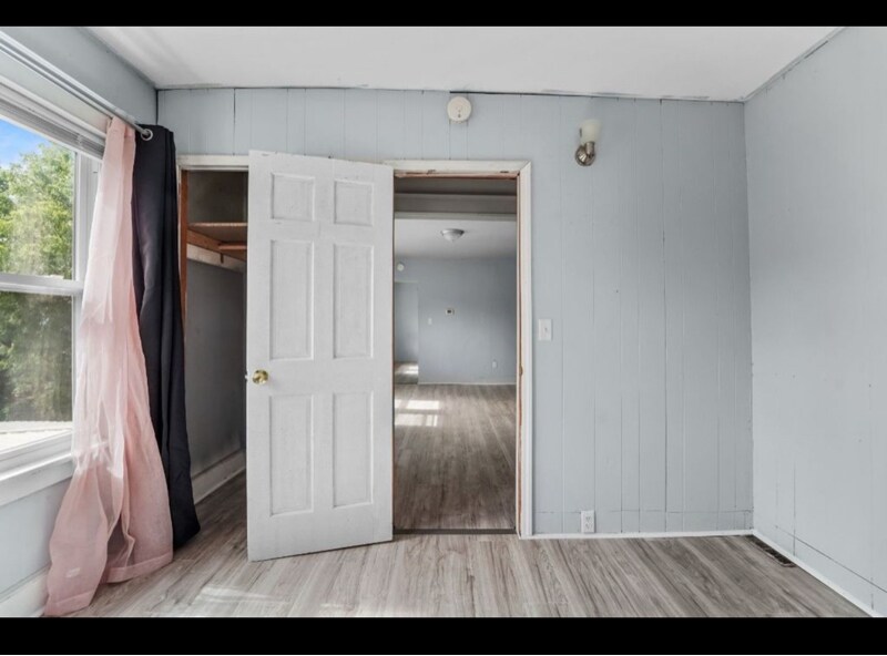 Building Photo - 40 Roberts St