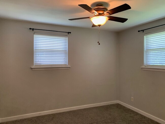 Building Photo - 3BR Ranch in Camp Hill