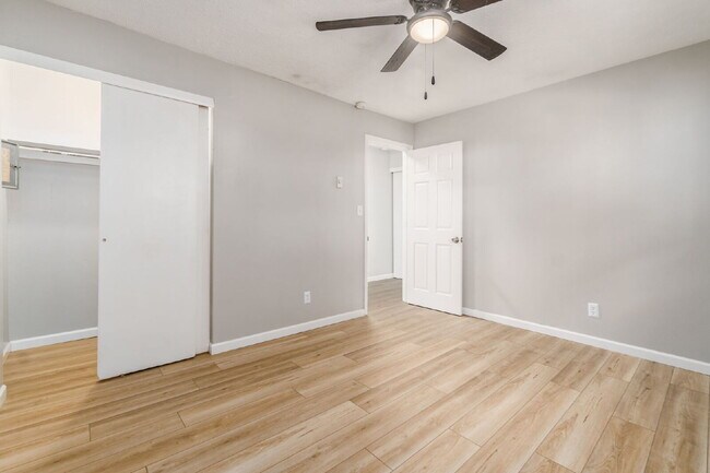 Building Photo - Spacious 2-Bedroom Apartment Near Downtown & German Village