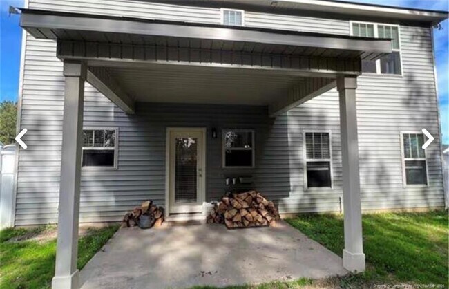 Building Photo - 6004 Oak Spring St