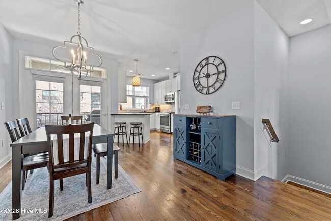 Building Photo - 12 Brownstone Ln