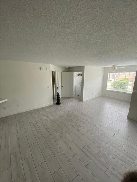 Building Photo - 2206 Antigua Pl