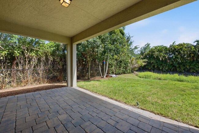 Building Photo - 4010 Tomoka Dr