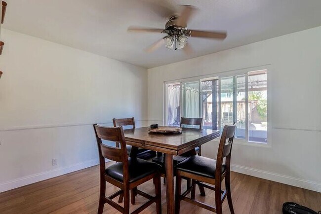 Building Photo - Quiet Cul De Sac Home
