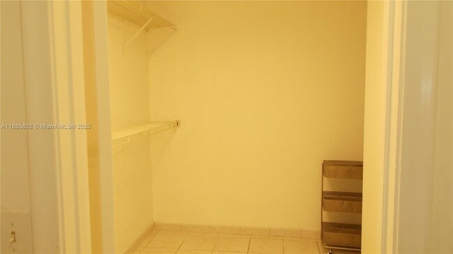 Building Photo - 1400 SW 124th Terrace