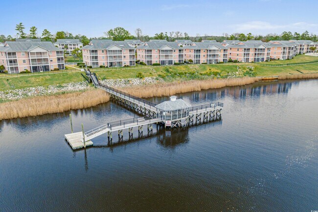 Building Photo - 615 Waterway Village Blvd