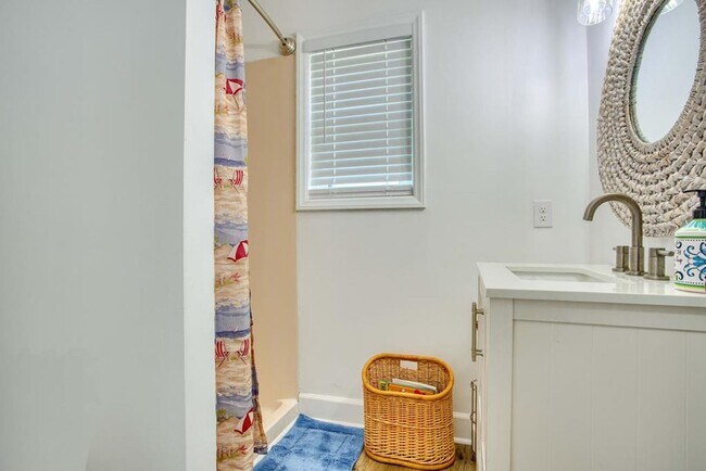 Building Photo - OCEANFRONT FURNISHED OFF-SEASON MONTHLY RENTAL - AVAILABLE NOW THROUGH MARCH '26