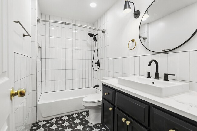 Building Photo - 3831 Hottinger Ave