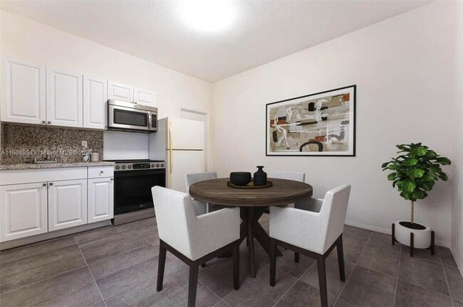 Building Photo - 798 NW 70th St