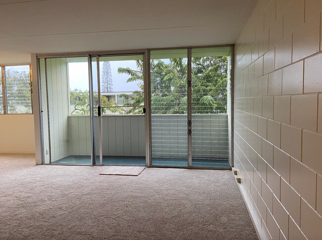 Building Photo - 95-029 Kuahelani Ave