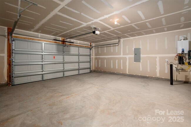 Building Photo - 108 Rock Ave