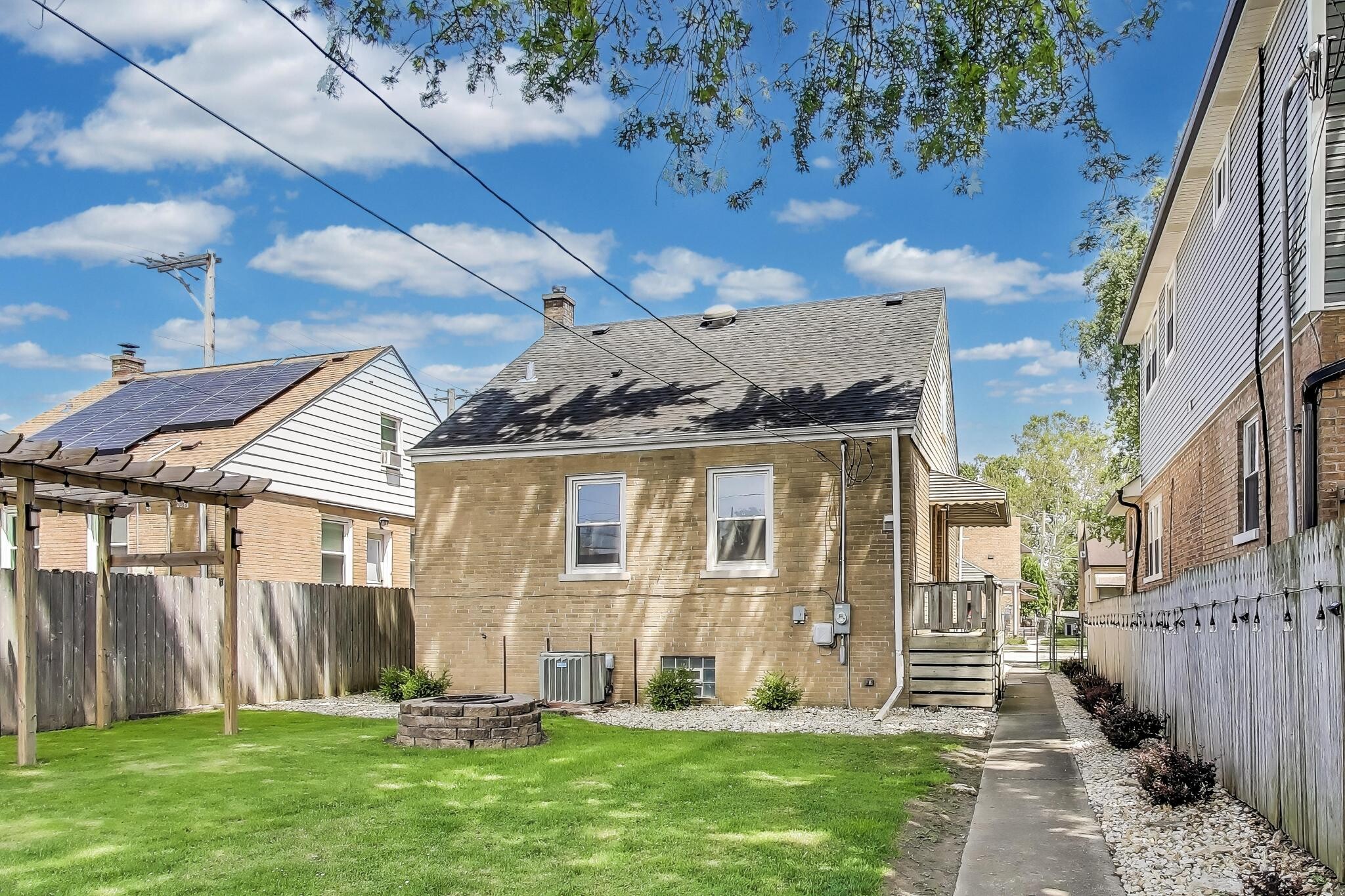 Building Photo - 4118 Prairie Ave