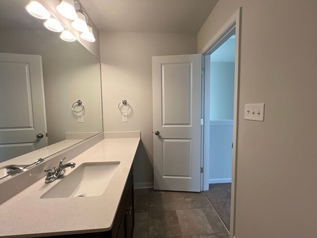 Building Photo - Brand New 4 Bedroom 2.5 Bath Home in Kerne...