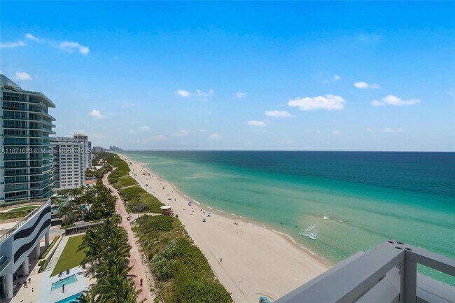Building Photo - 6801 Collins Ave