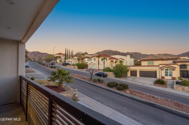 Building Photo - 1029 Calle Parque Dr