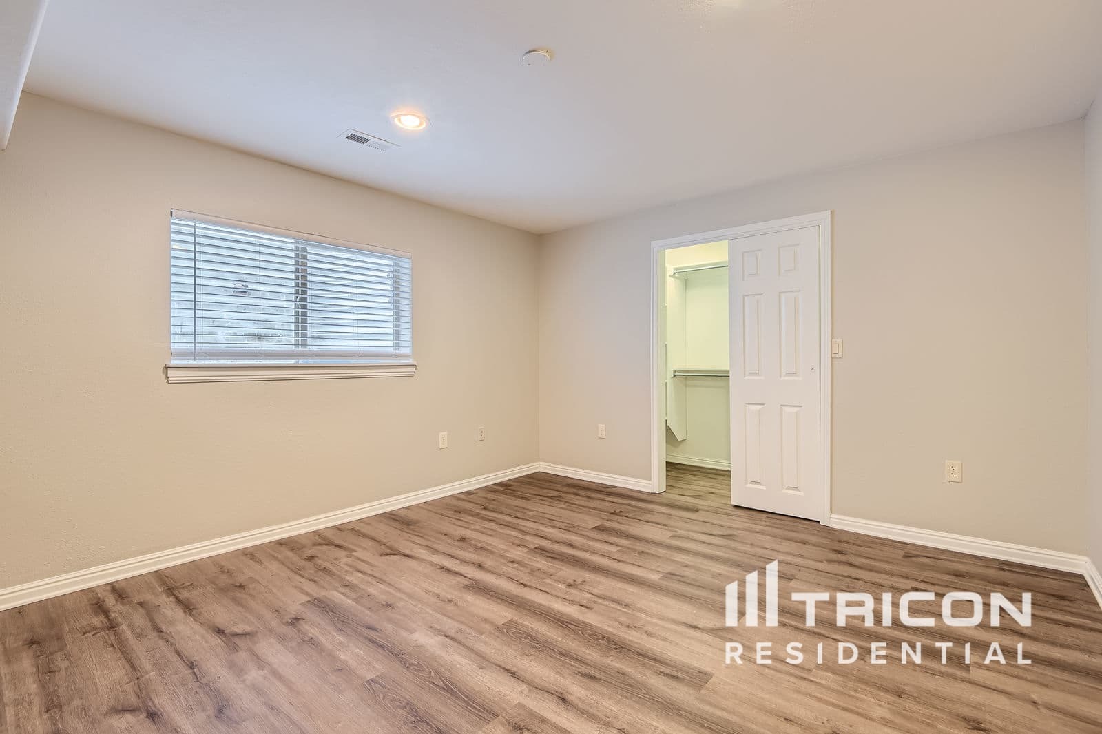 Building Photo - 4917 W Berry Creek Dr