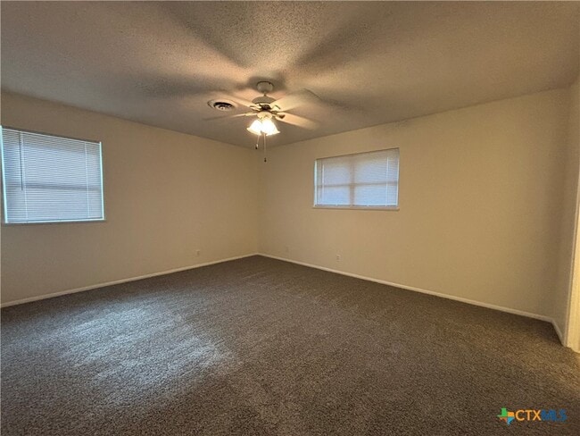 Building Photo - 107 Yorkshire Ln
