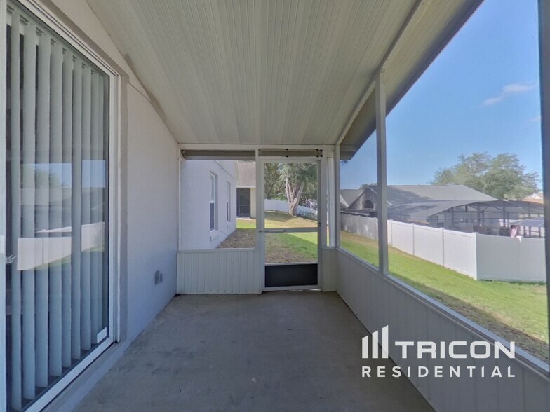 Building Photo - 2512 Meadow Oaks Loop