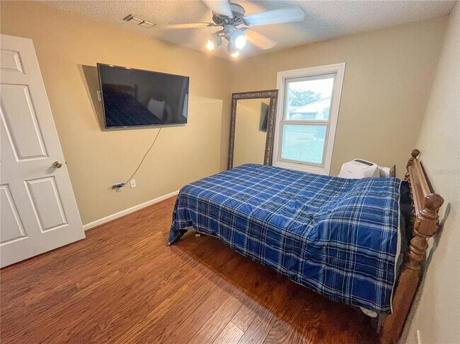 Building Photo - 3998 Cypress Landing S