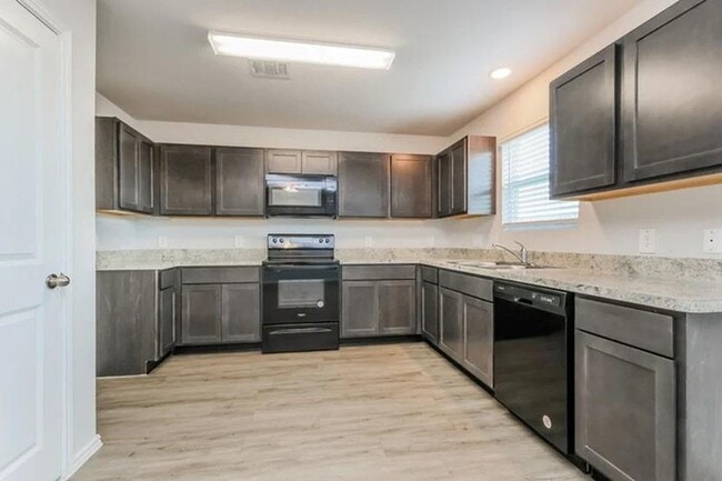 Building Photo - 2602 Camrola Wy