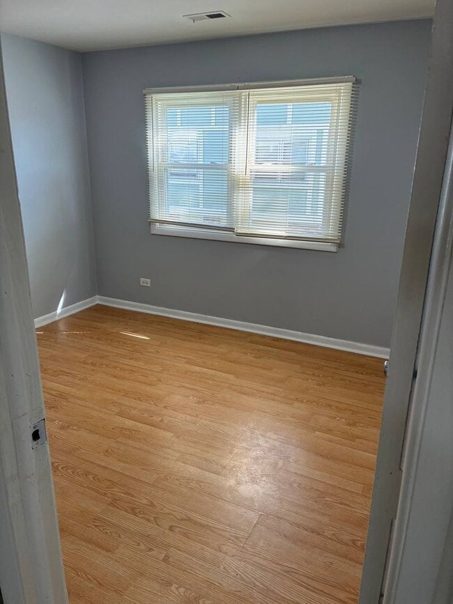 Building Photo - 20115 Ash Ln