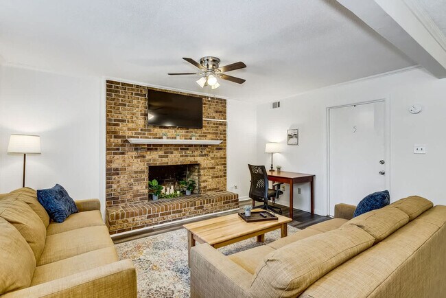 Building Photo - 6 Ruffin Cir