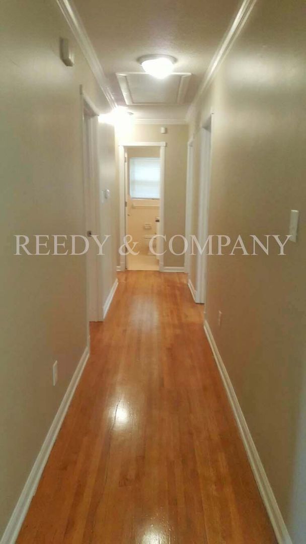 Building Photo - 5227 Marynelle St