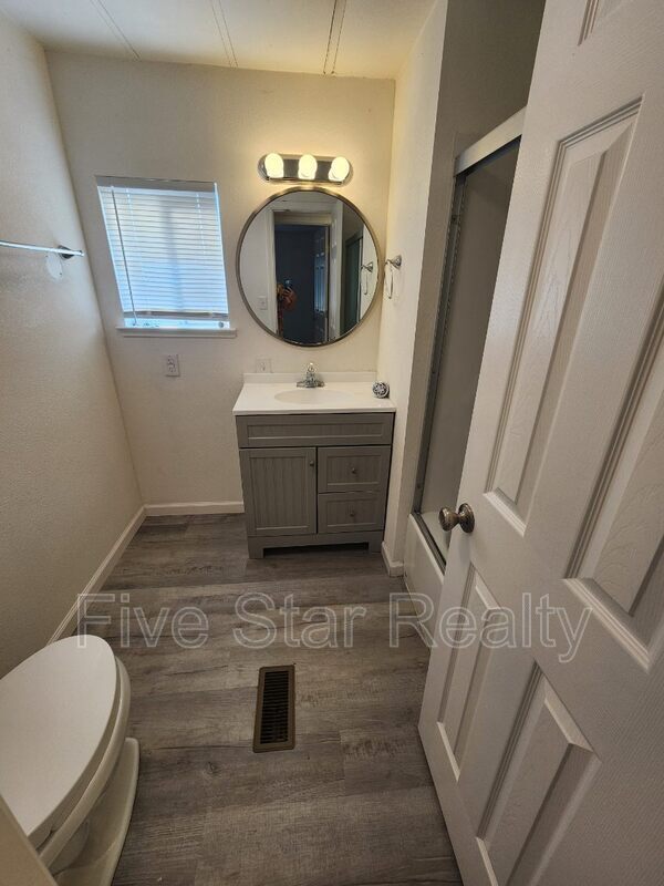 Building Photo - 6184 Mapes Way