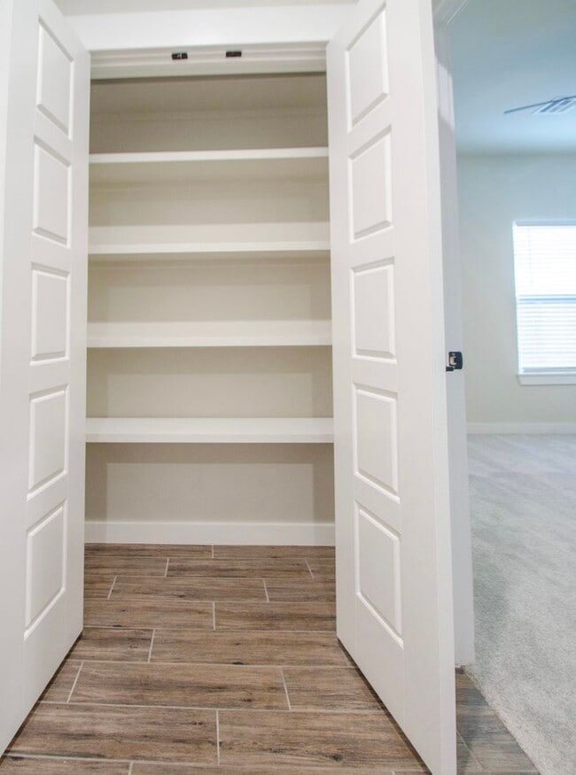 Building Photo - Gorgeous Newer Construction 4 Bedroom Home In The Highly Desirable Chisholm Ranch Subdivision!