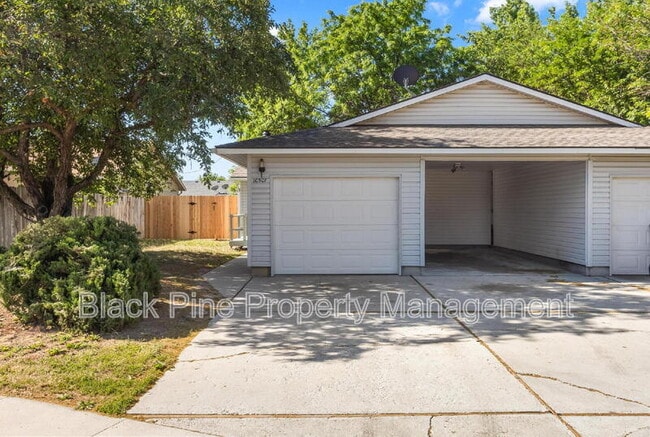 Building Photo - 10507 W Irving Ct