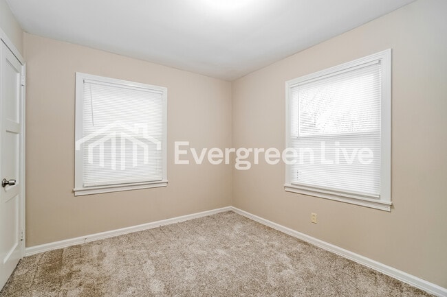 Building Photo - 2789 Howey Rd