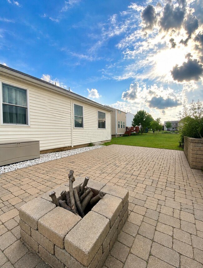 Building Photo - 3946 Nordman Fir Dr