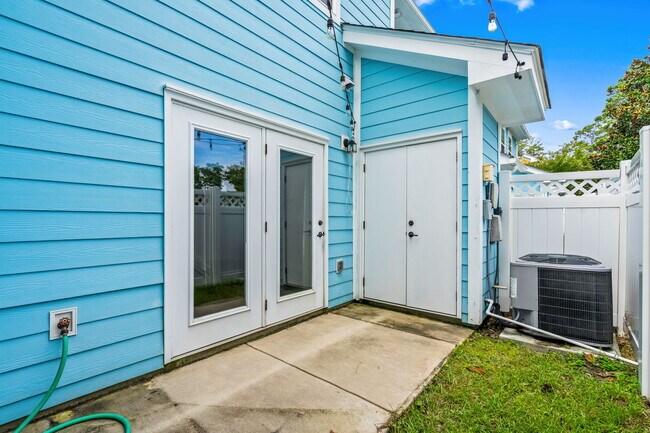 Building Photo - 796 Sail House Ct