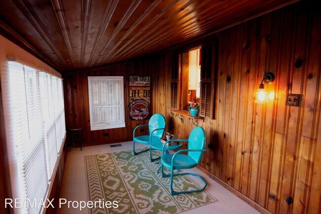Building Photo - 2 br, 1 bath House - 1228 Mississippi Street