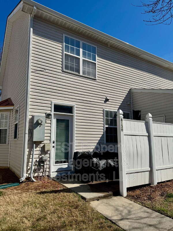 Building Photo - 8130 Kings Creek Dr