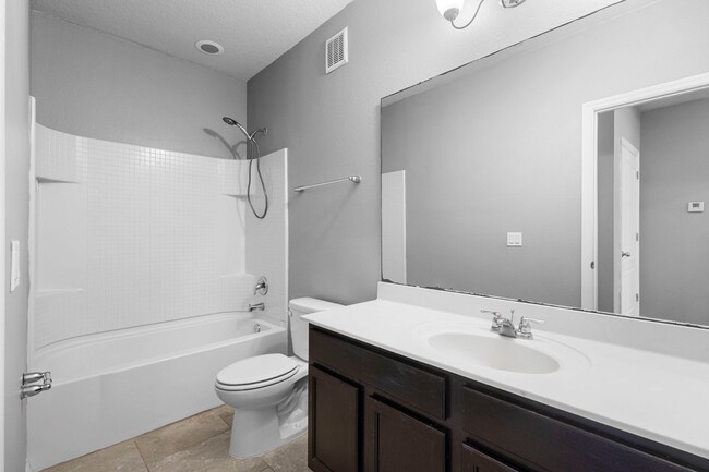 Building Photo - 6562 S Goldenrod Rd