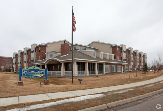 Primary Photo - Arbor Lakes Commons