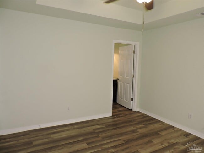 Building Photo - 508 E Gonzalez St