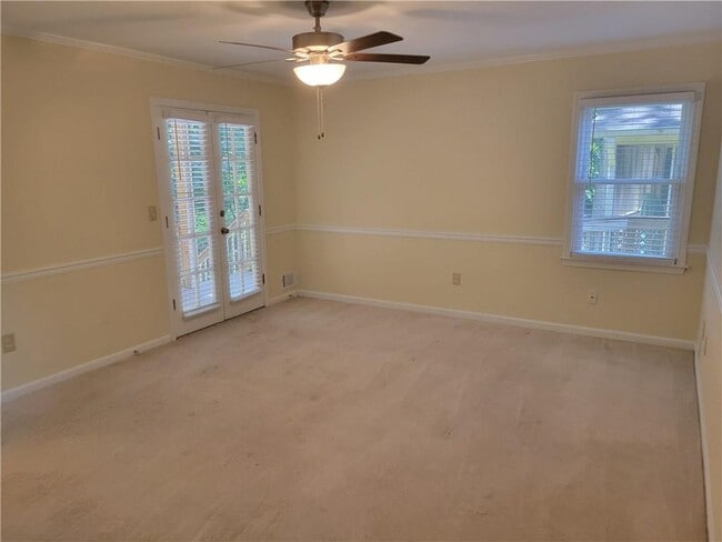 Building Photo - 1373 Camden Walk