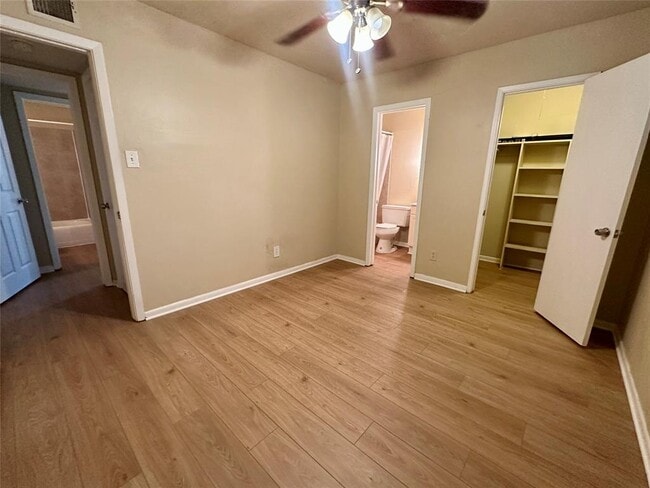 Building Photo - 803 W 28th St