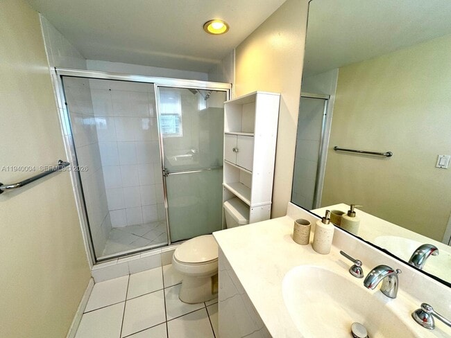 Building Photo - 3001 S Ocean Dr