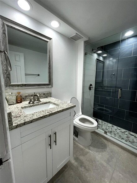 Building Photo - 2451 Brickell Ave