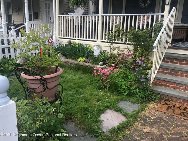 Building Photo - 24 Embury Ave