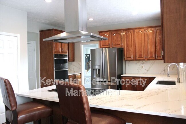 Building Photo - 1614 Albert Dr